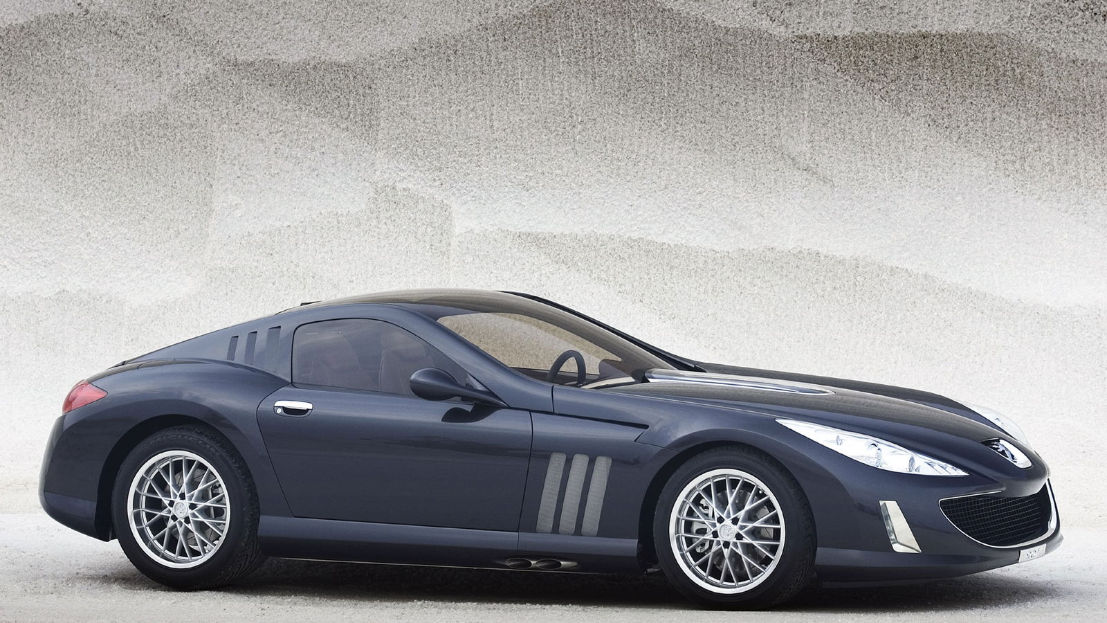 Peugeot 907 - side